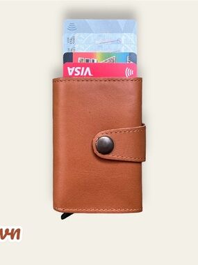 Slim Snap Card Wallet in Brown Leather